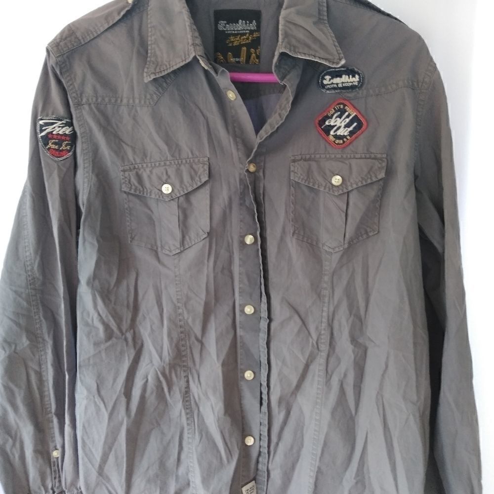 Freeshirt button down with patches